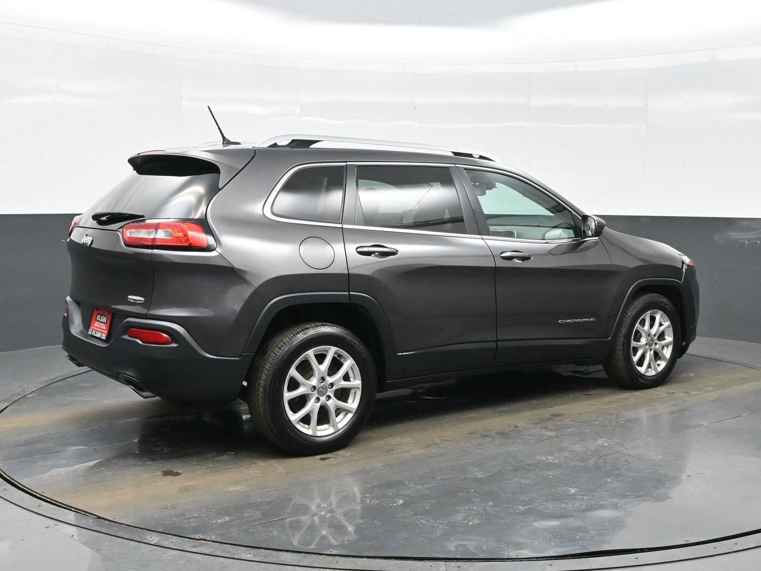 Used 2014 Jeep Cherokee Latitude FWD image 8