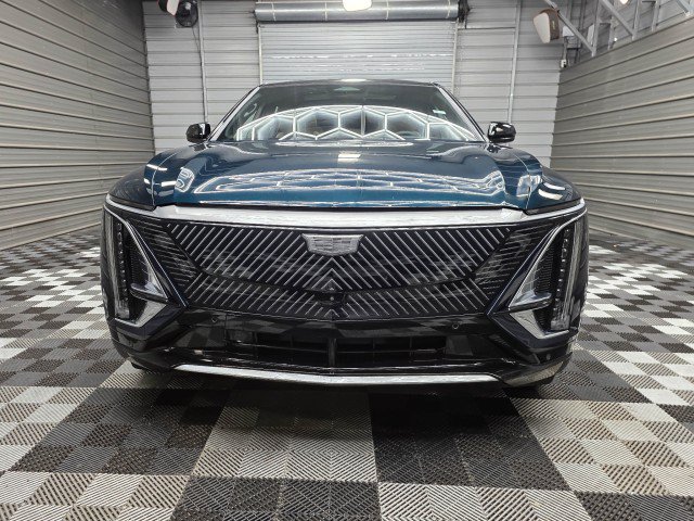 Used 2025 Cadillac Lyriq Luxury w/ Nappa Leather Package AWD/4WD image 4