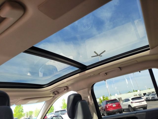 Certified 2023 Lincoln Aviator Reserve w/ Equipment Group 201A AWD/4WD image 8