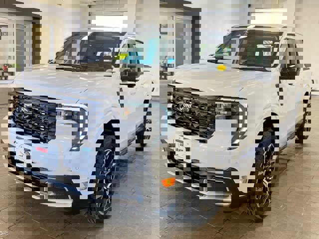 New 2025 Ford Maverick Lariat w/ 4K Tow Package image 4