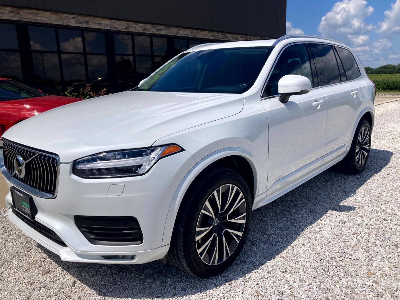 Used 2022 Volvo XC90 T6 Momentum w/ Climate Package AWD/4WD image 2