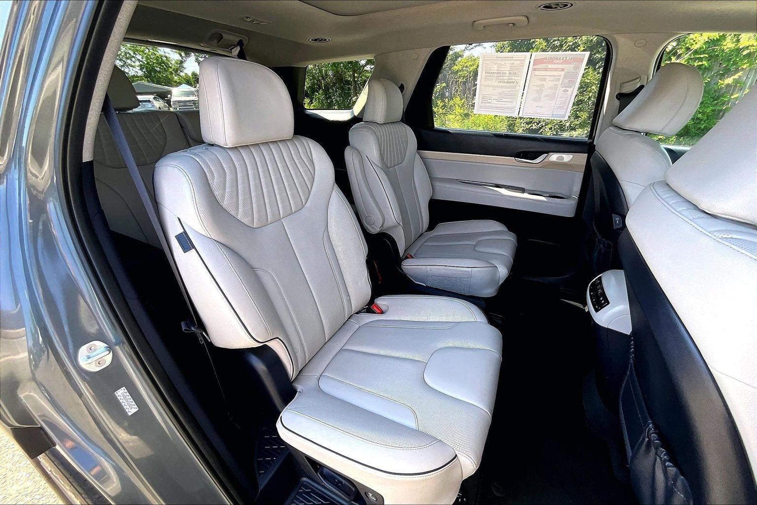 Used 2023 Hyundai Palisade Limited AWD/4WD image 24