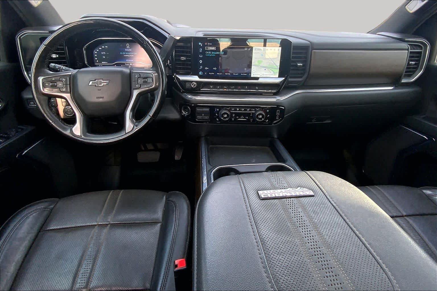 Used 2024 Chevrolet Silverado 2500 High Country w/ High Country Premium Package AWD/4WD image 15