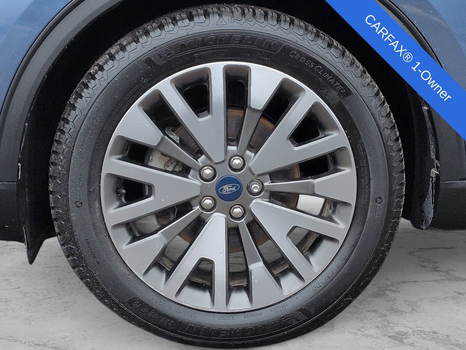 Used 2020 Ford Escape Titanium image 16