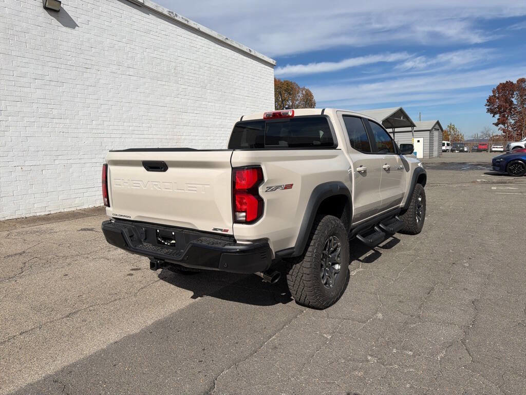 New 2026 Chevrolet Colorado ZR2 image 3