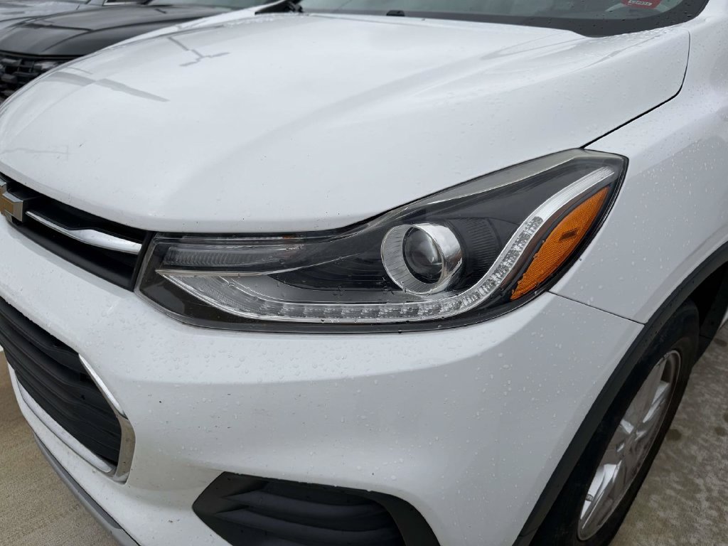 Used 2020 Chevrolet Trax LT FWD image 6