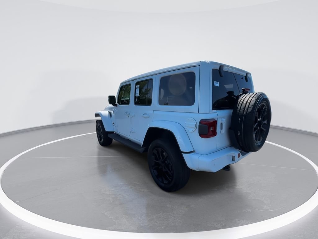 Used 2023 Jeep Wrangler Unlimited Sahara AWD/4WD image 6