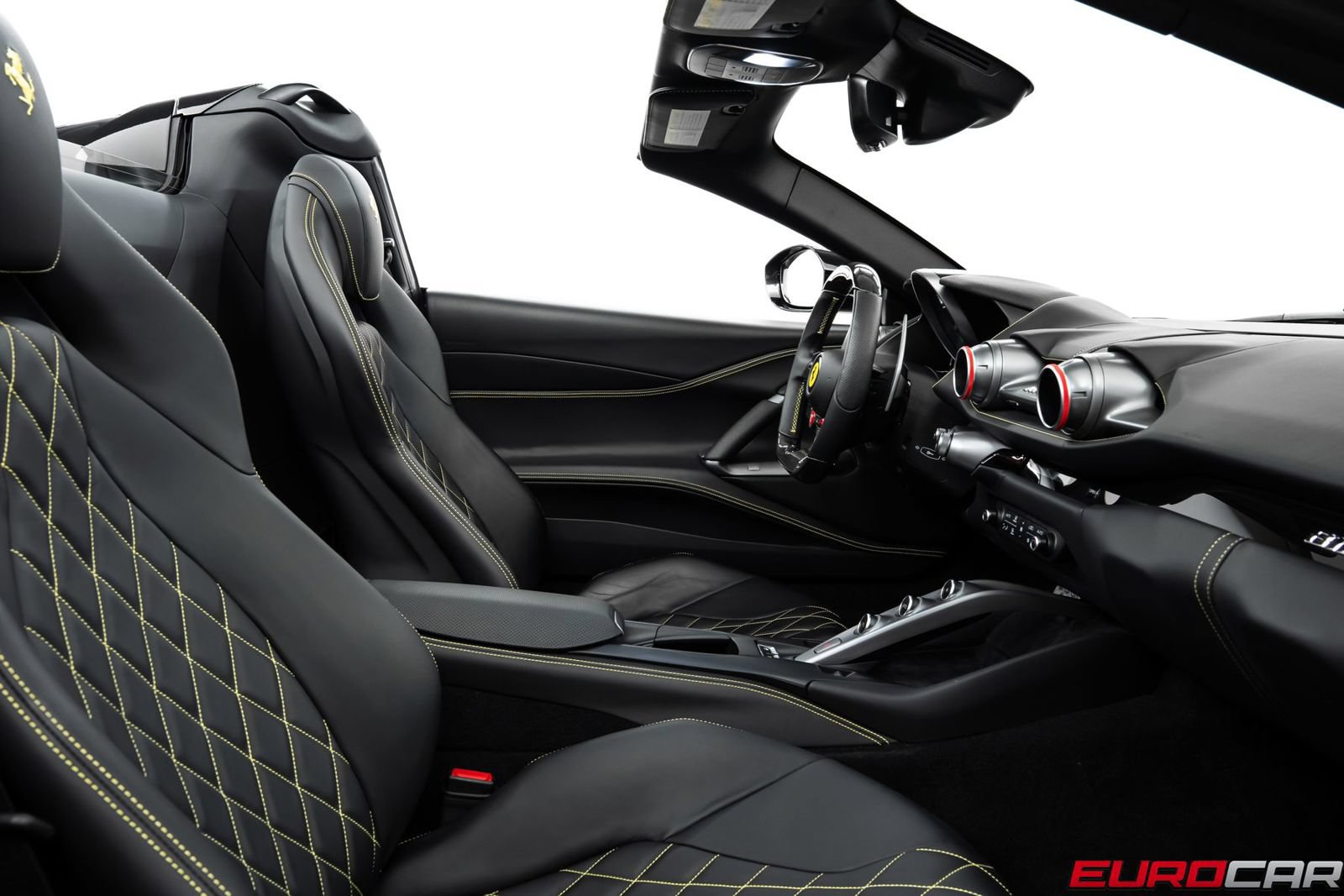 Used 2022 Ferrari 812 GTS RWD image 40