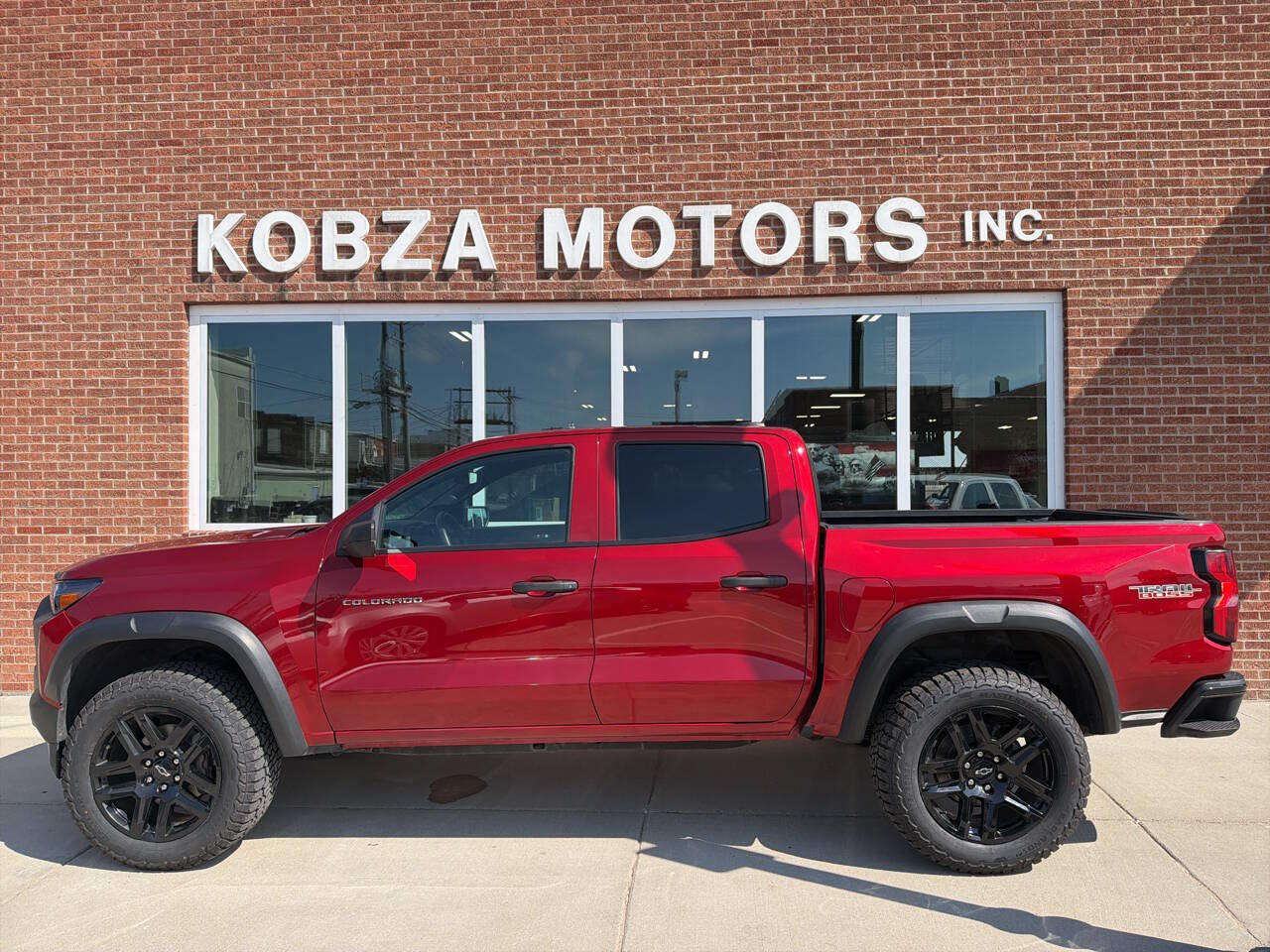 Used 2023 Chevrolet Colorado Trail Boss w/ Advanced Trailering Package