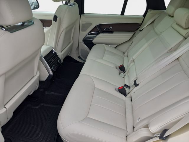 New 2026 Land Rover Range Rover SE image 11