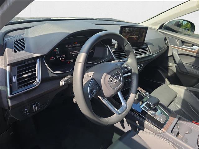 Used 2024 Audi Q5 2.0T Premium Plus w/ Premium Plus Package image 10