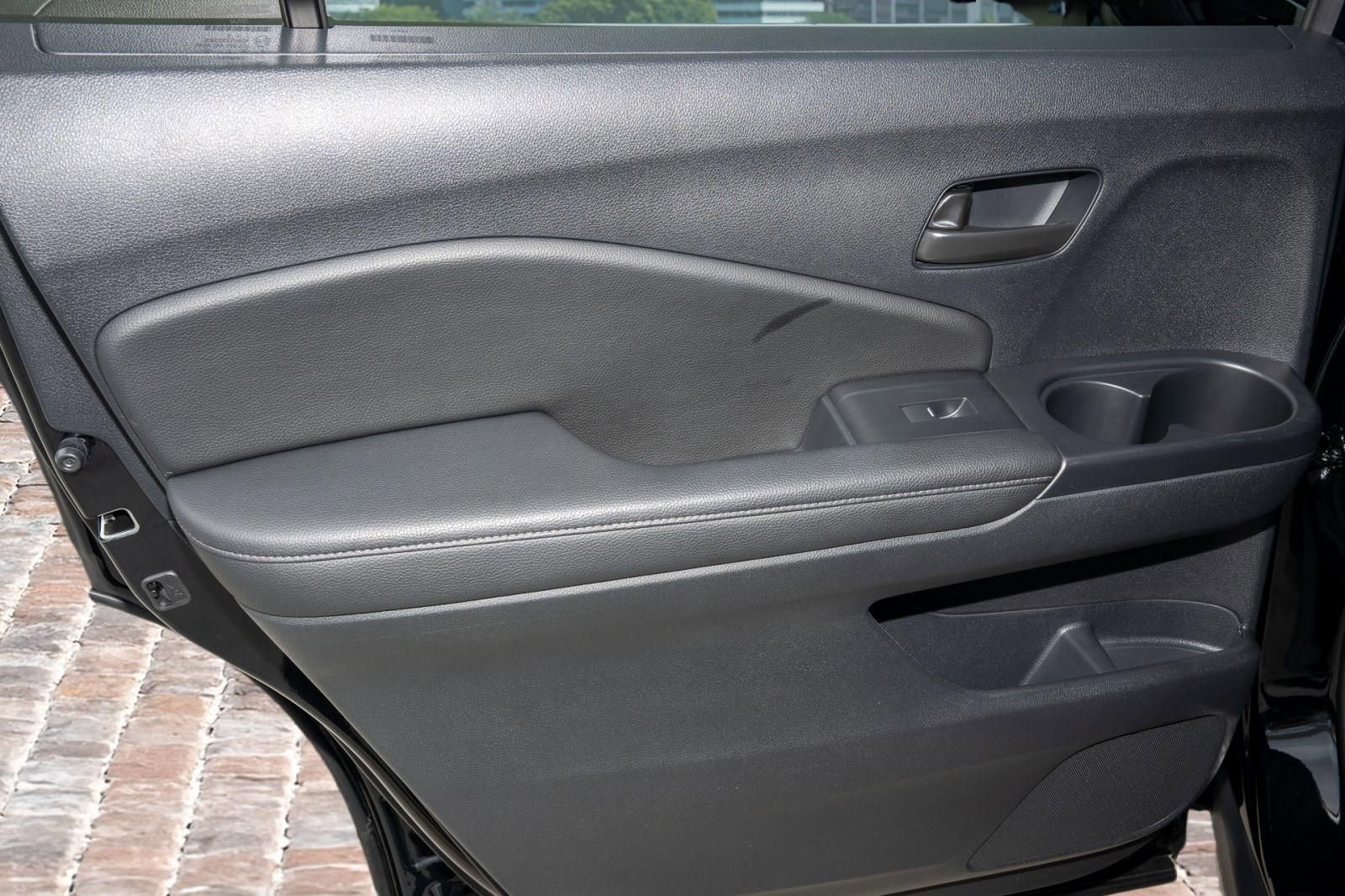 Certified 2025 Honda Passport EX-L image 12