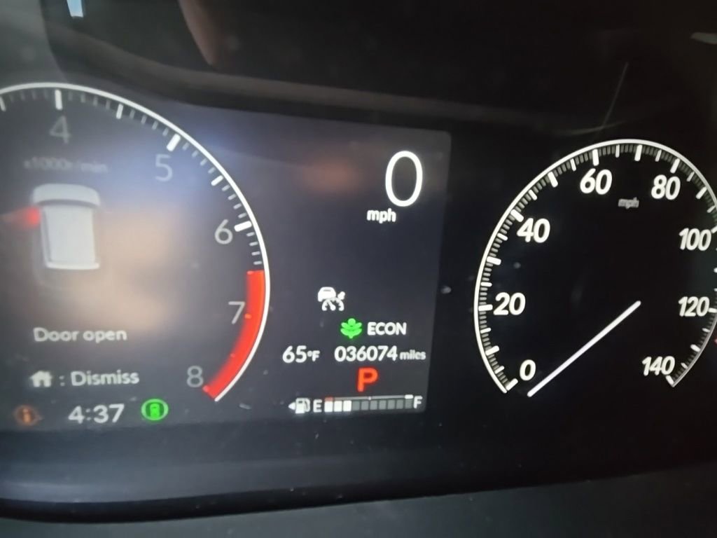 Used 2025 Honda Pilot EX-L image 14