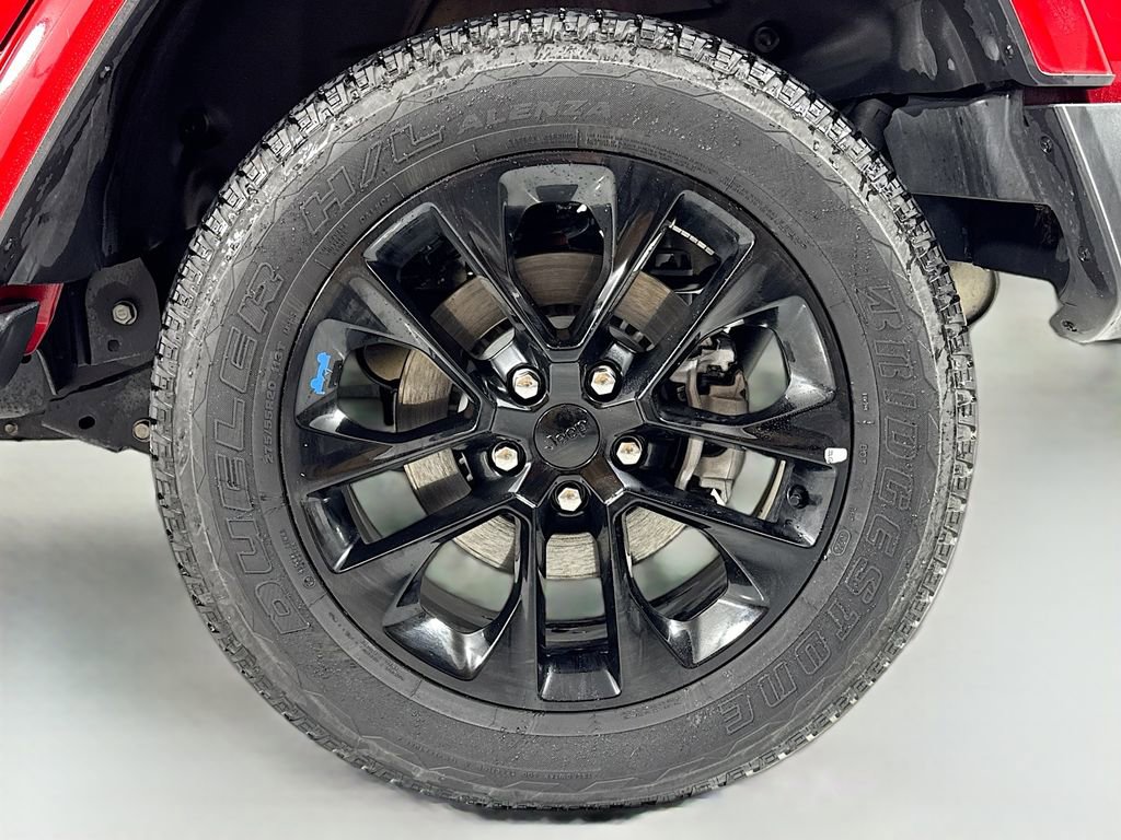 Used 2023 Jeep Wrangler Unlimited Sahara w/ Cold Weather Group image 11