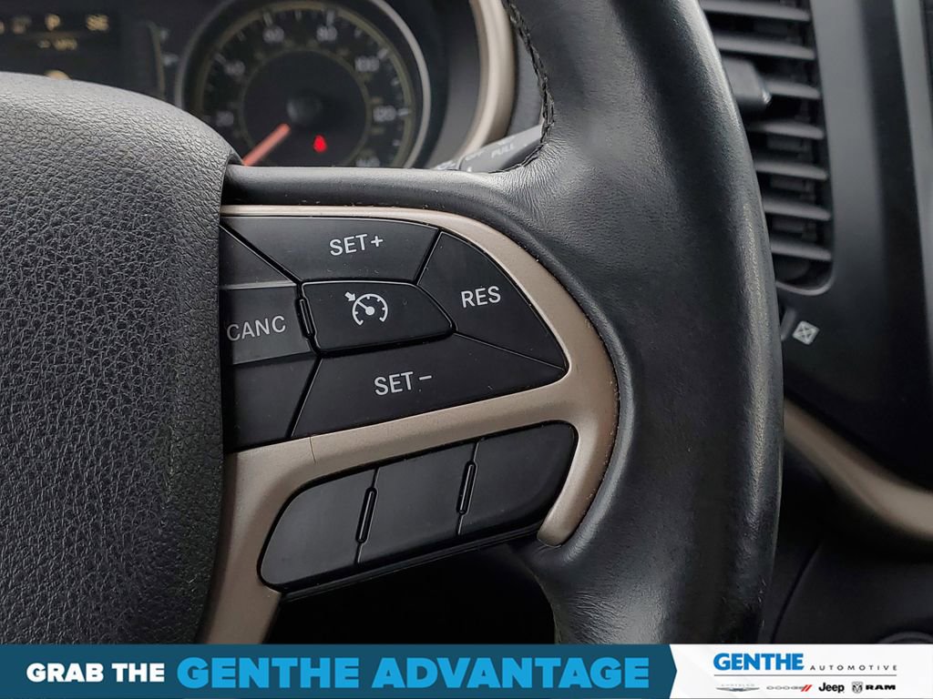 Used 2014 Jeep Cherokee Latitude image 16