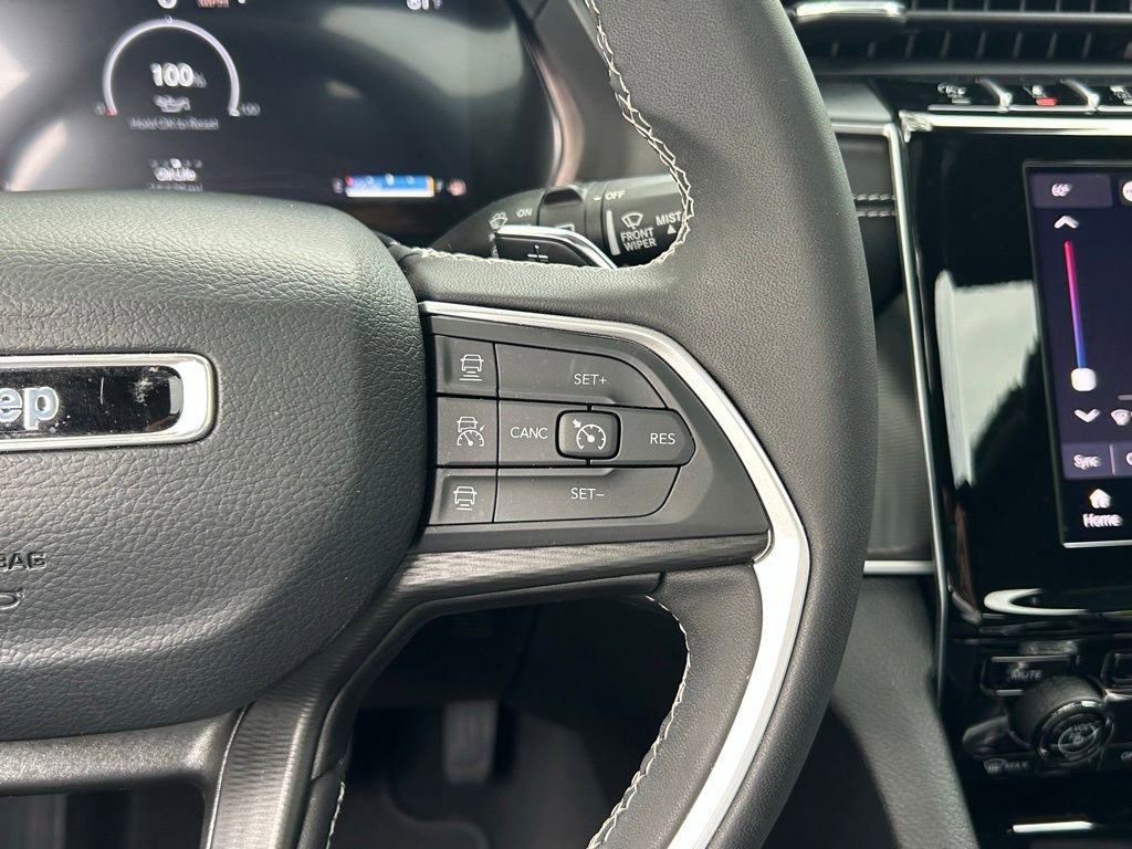 Certified 2024 Jeep Grand Cherokee Laredo X w/ Trailer Tow Package image 51