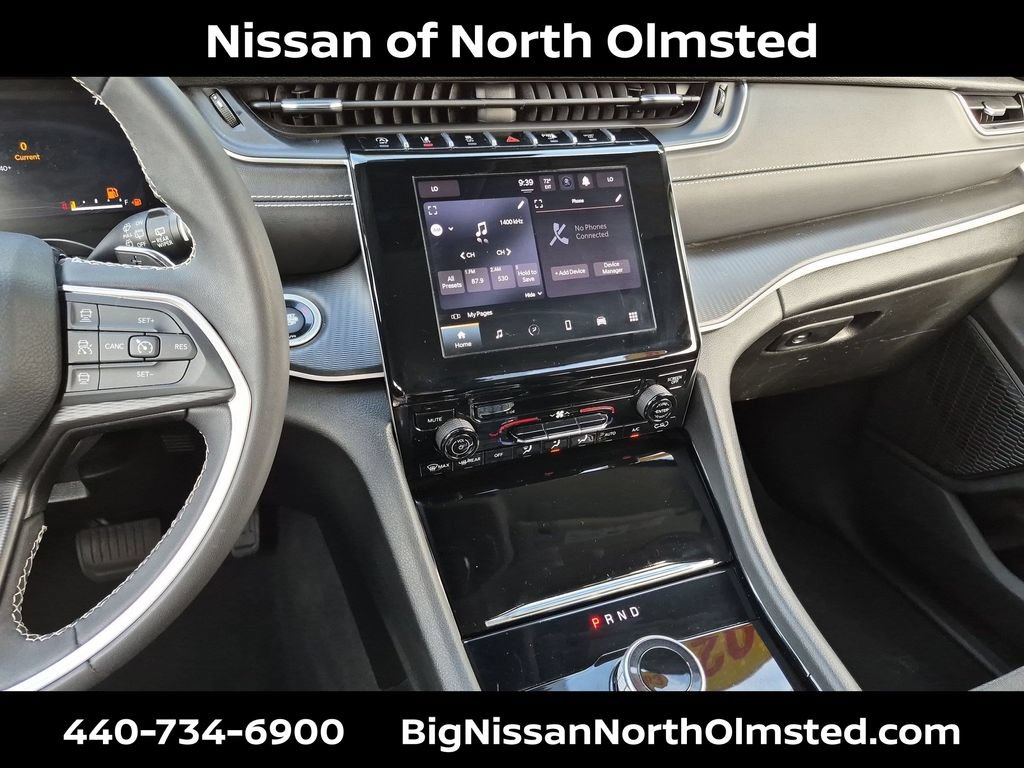 Used 2023 Jeep Grand Cherokee L Laredo AWD/4WD image 16
