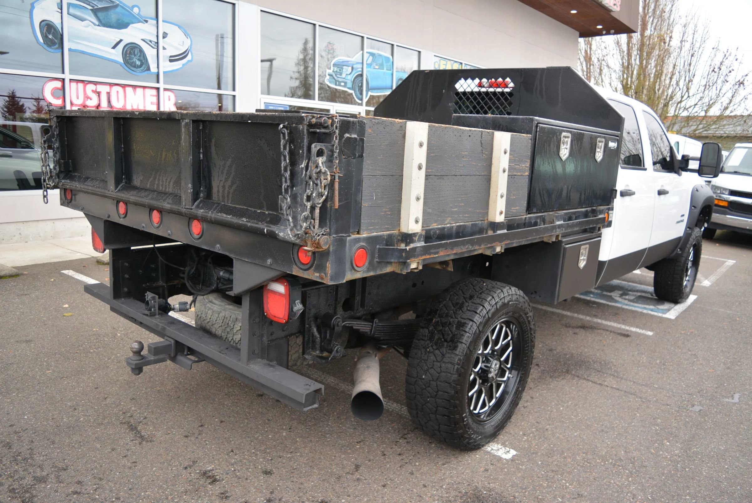 Used 2010 GMC Sierra 3500 SLE image 9