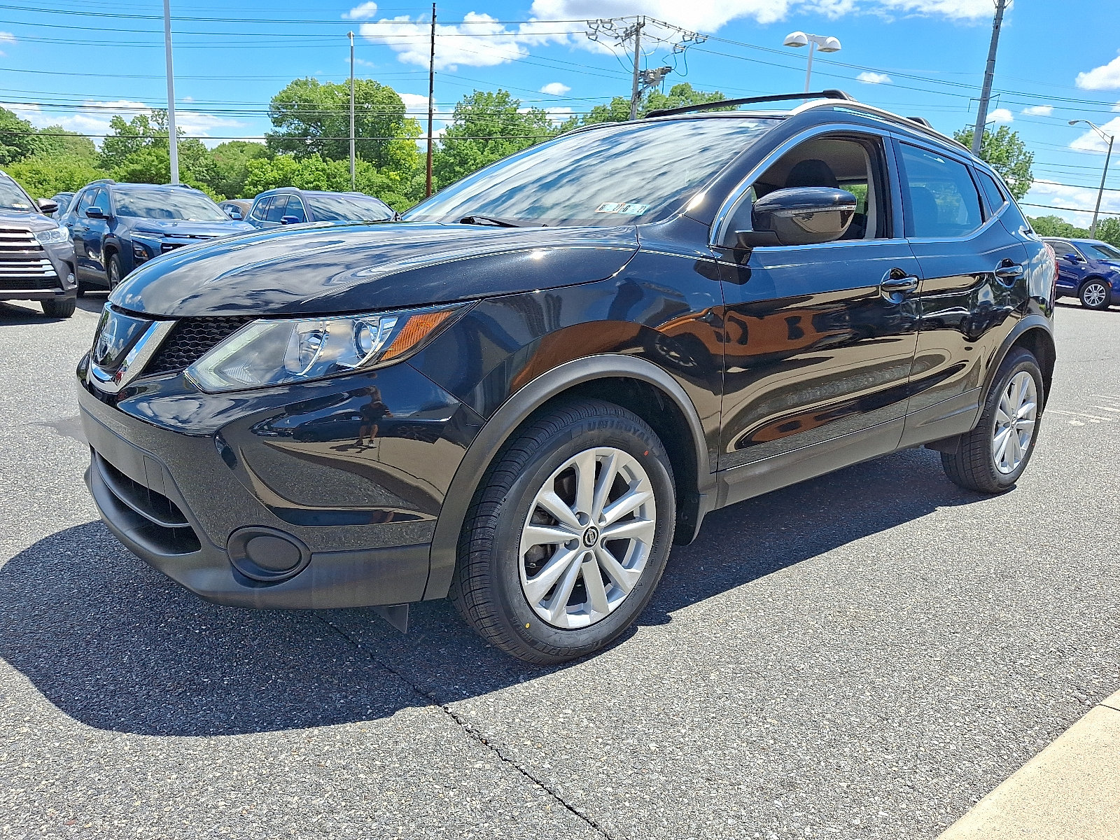 Used 2019 Nissan Rogue Sport SV AWD/4WD image 3