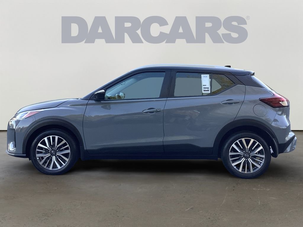 Used 2023 Nissan Kicks SV image 4
