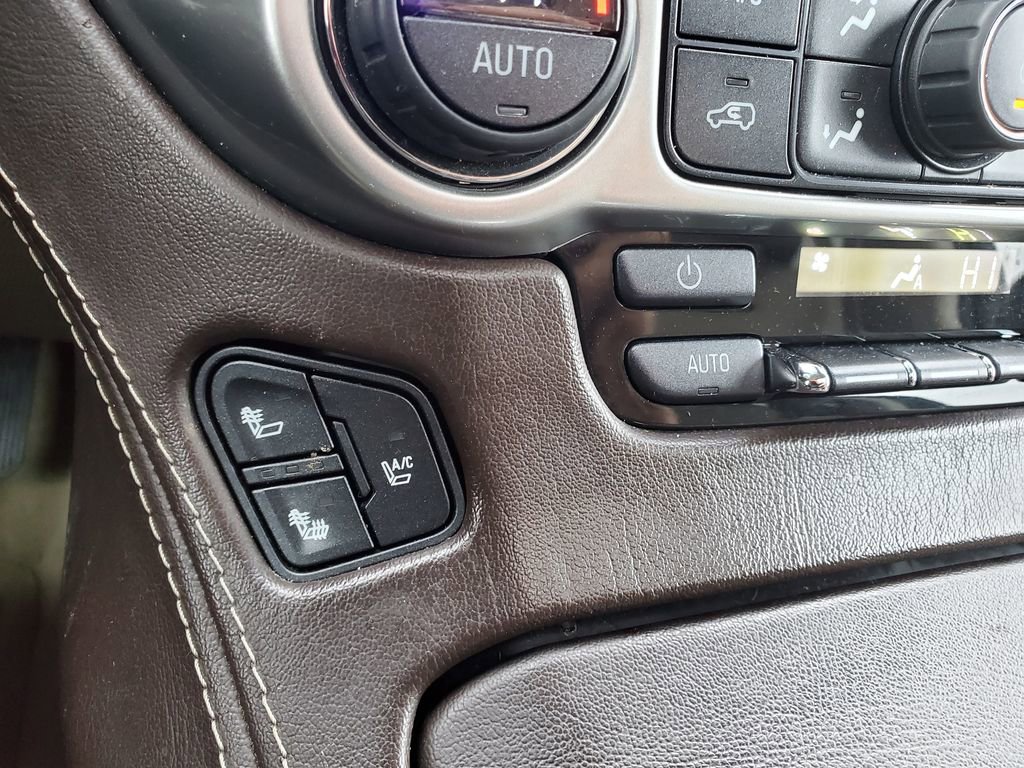 Used 2016 Chevrolet Suburban LTZ image 26