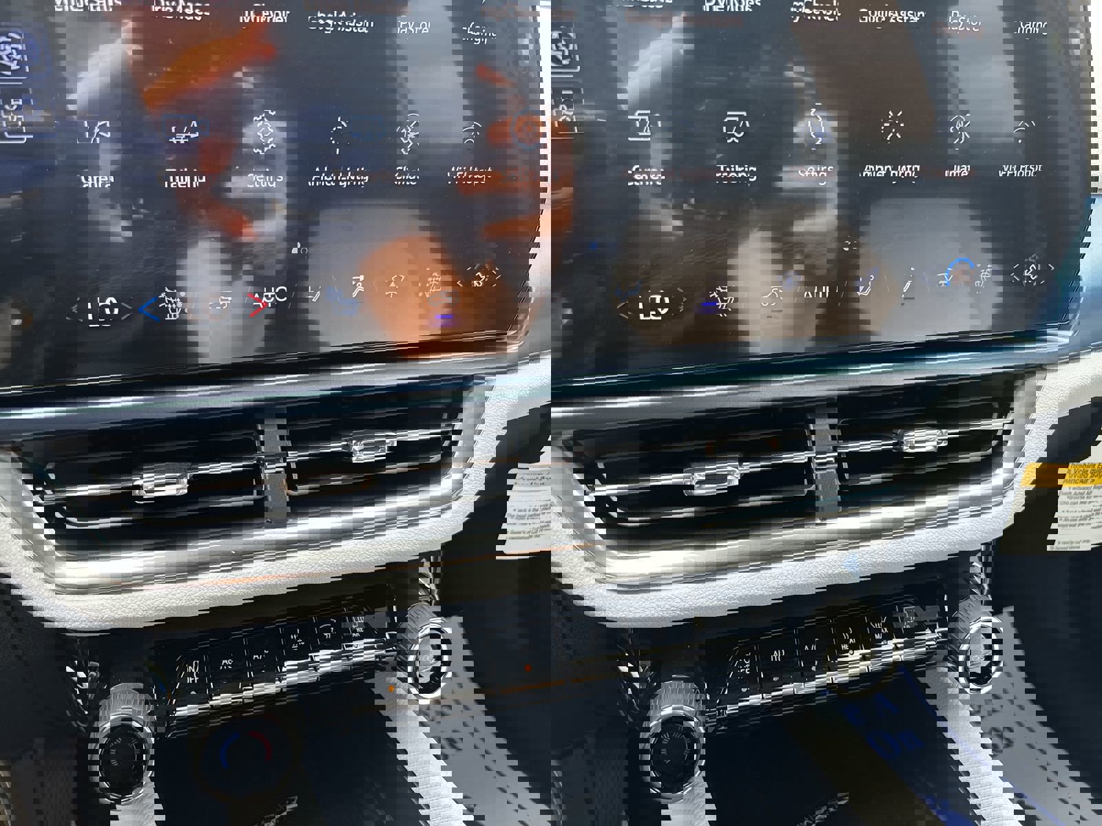 New 2026 Chevrolet Equinox EV LT image 21