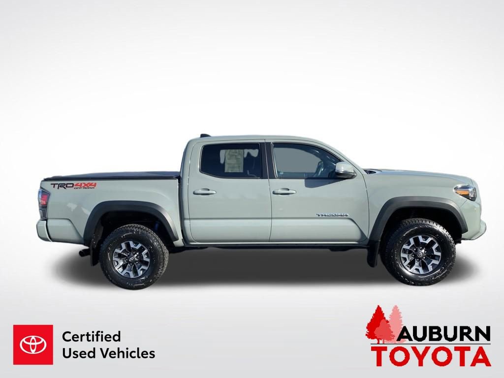 Used 2022 Toyota Tacoma TRD Off-Road w/ Technology Package AWD/4WD image 9