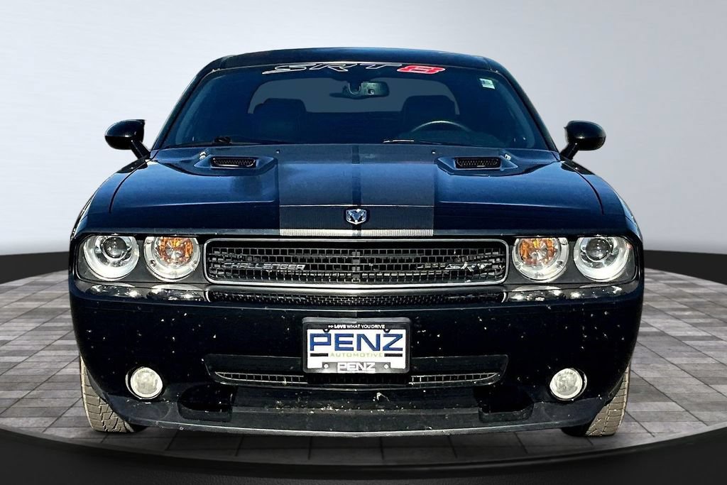 Used 2009 Dodge Challenger SRT8 RWD image 2