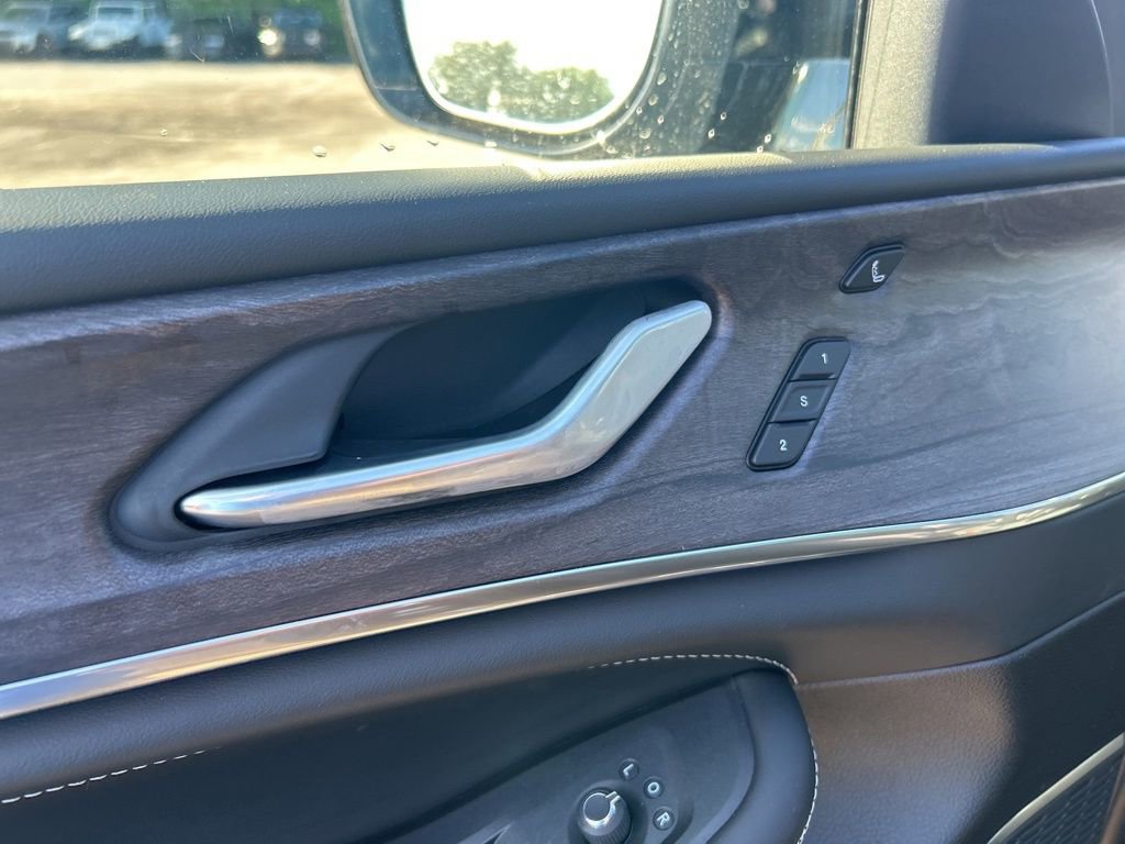 New 2025 Jeep Grand Cherokee Overland image 37