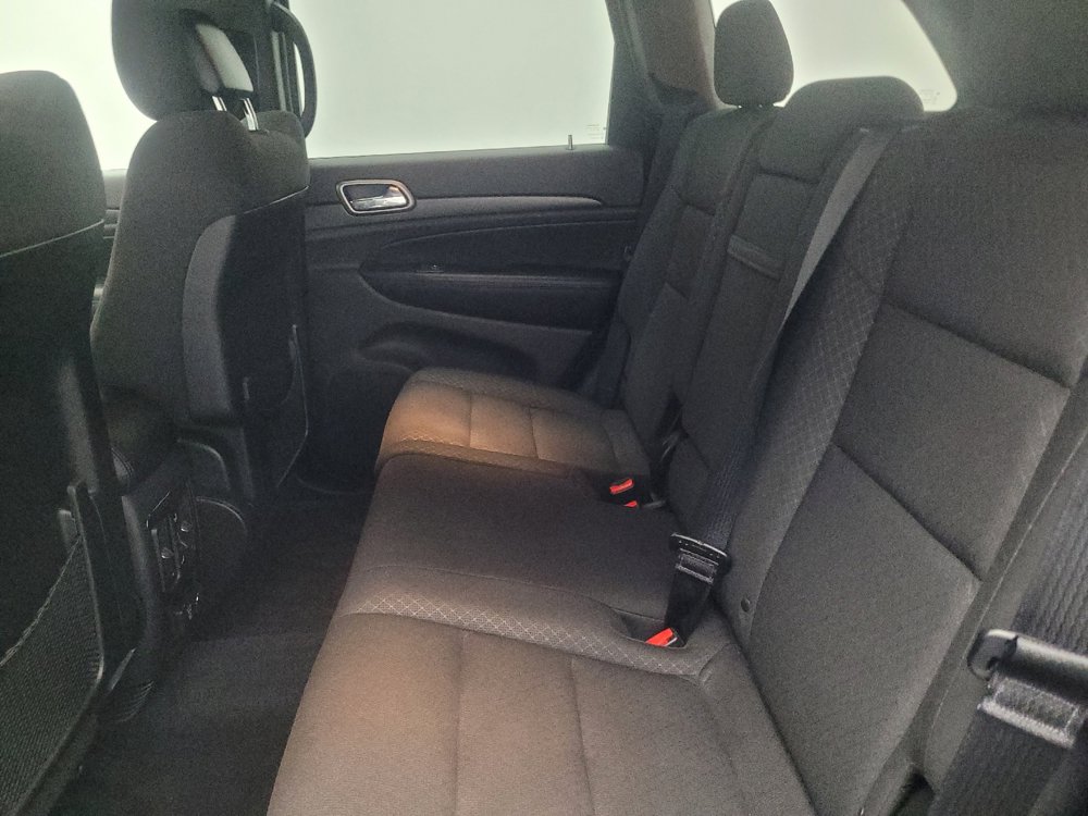 Used 2018 Jeep Grand Cherokee Laredo AWD/4WD image 18