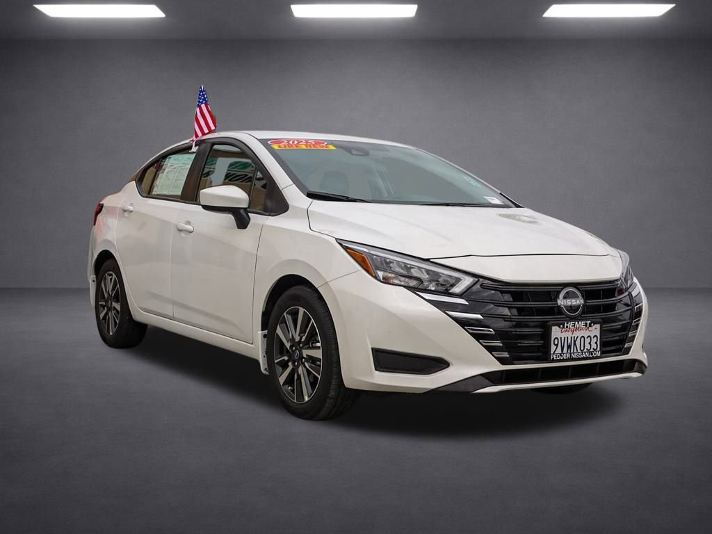 Used 2025 Nissan Versa SV w/ Trunk Package image 2