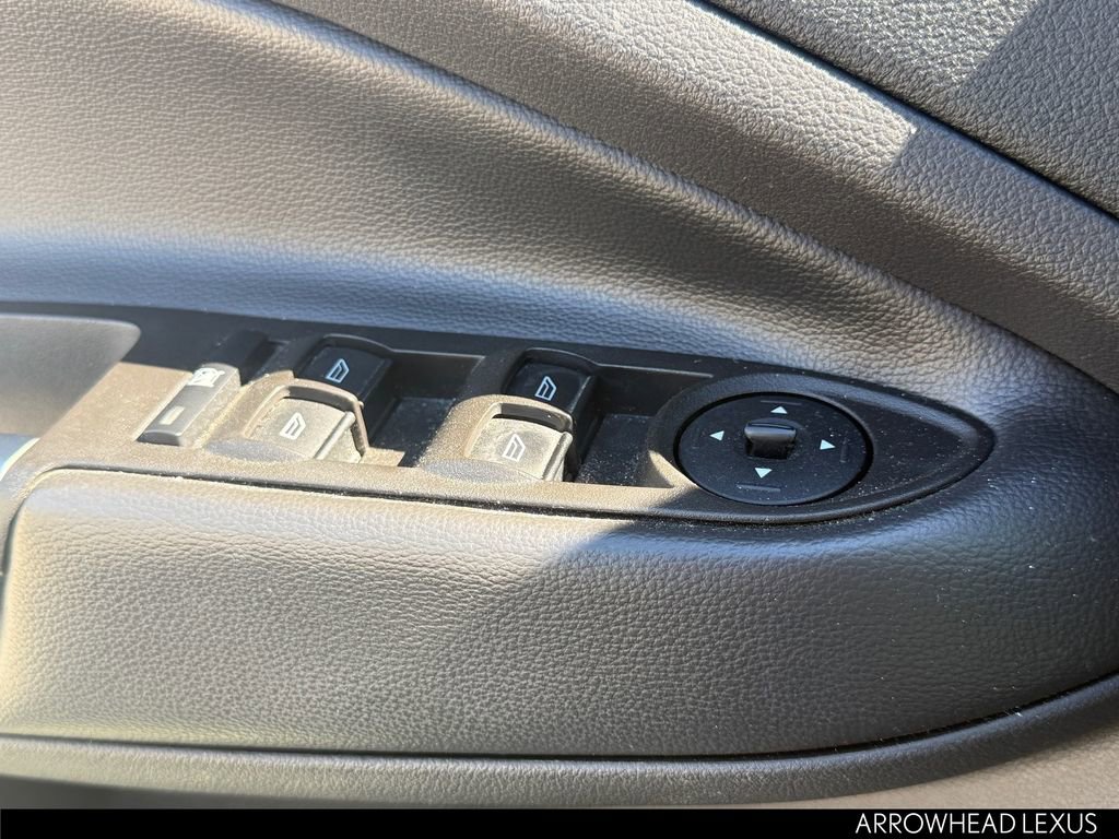 Used 2017 Ford Escape SE image 20