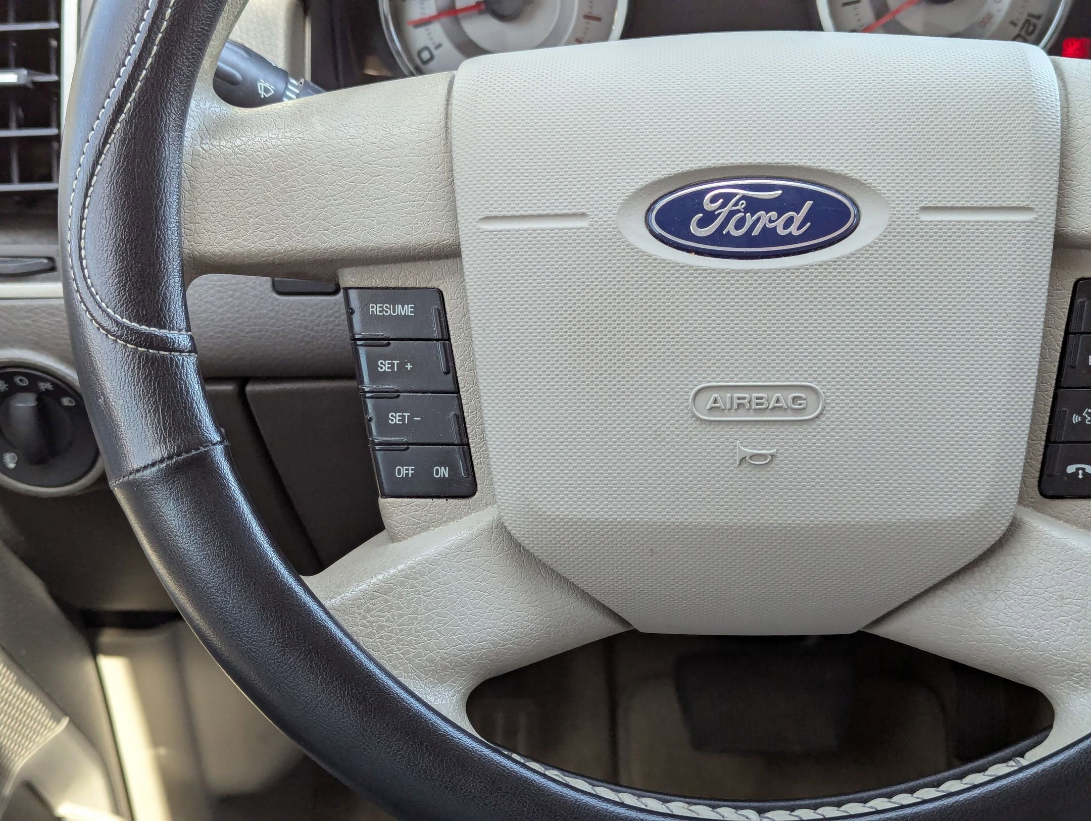 Used 2008 Ford Edge Limited image 21