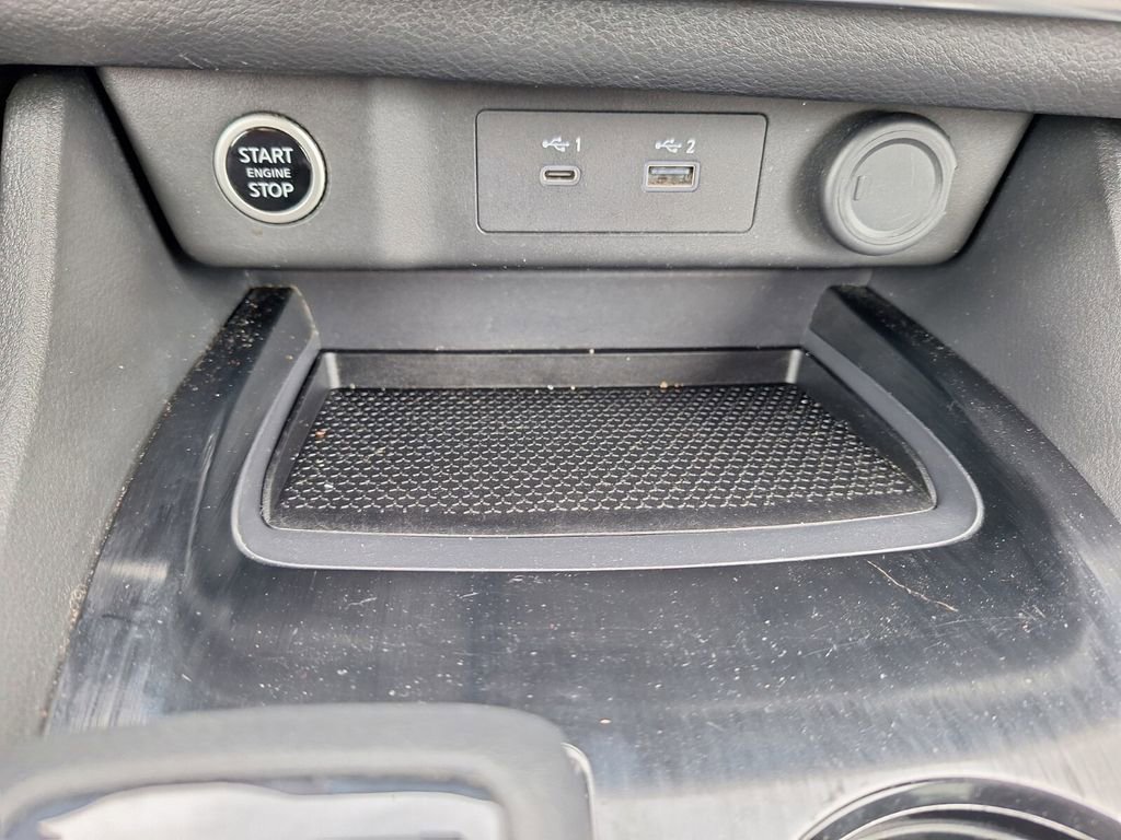 Used 2023 Nissan Rogue SV image 17