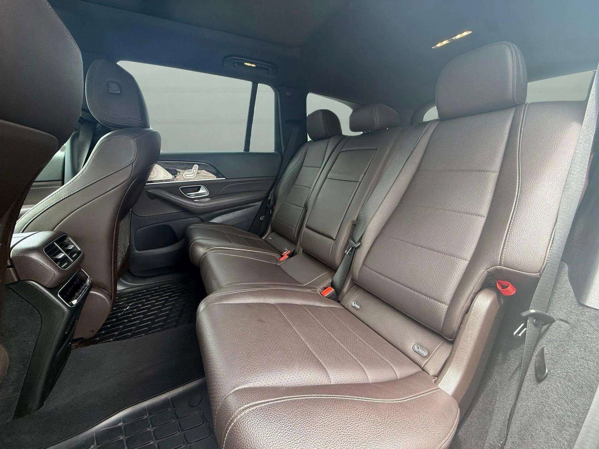 Used 2023 Mercedes-Benz GLS 450 4MATIC image 25