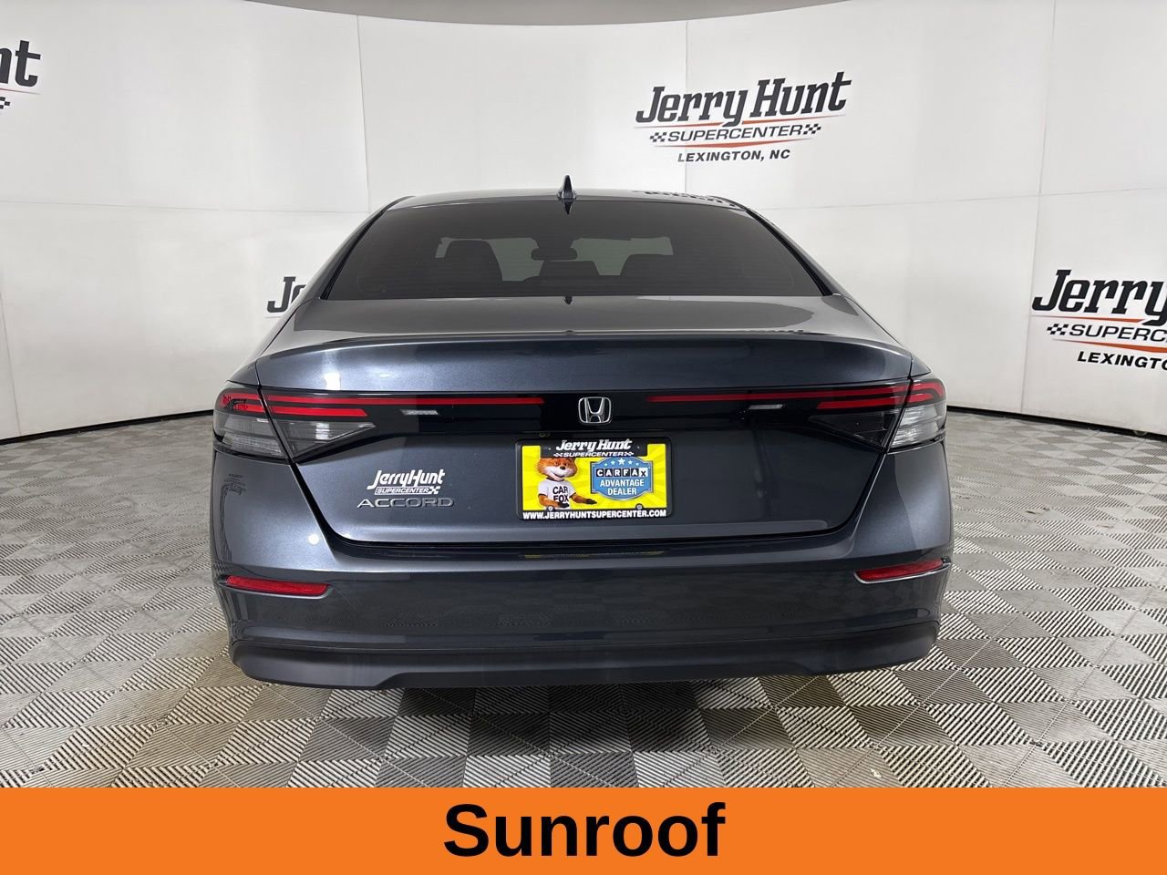 Used 2023 Honda Accord EX image 6