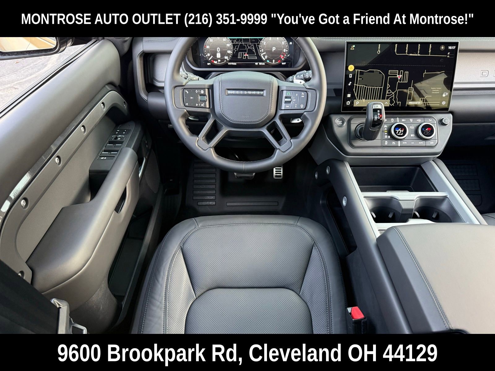 New 2026 Land Rover Defender 130 X-Dynamic SE image 31