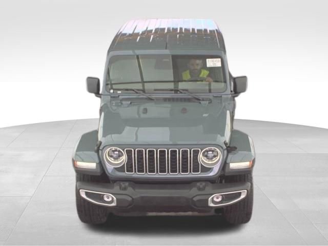 Used 2025 Jeep Wrangler Sahara 4xe image 2