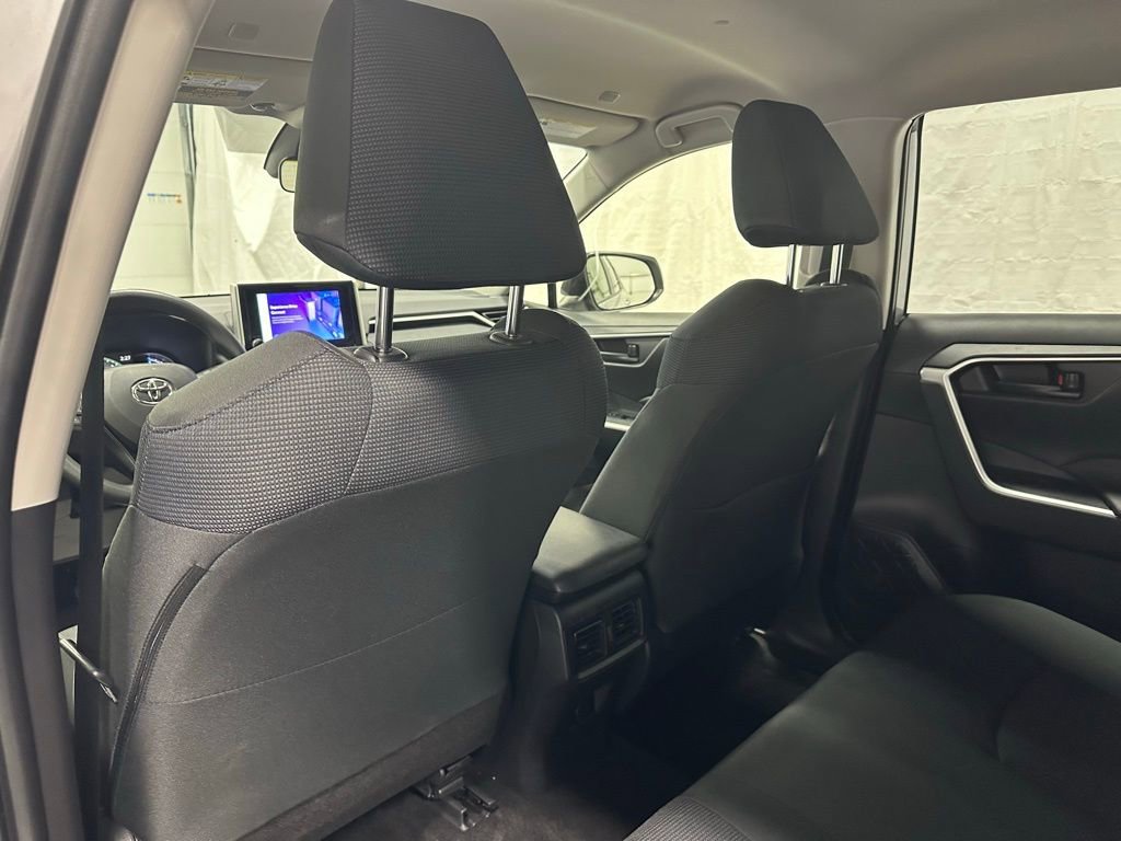 Used 2025 Toyota RAV4 LE image 46