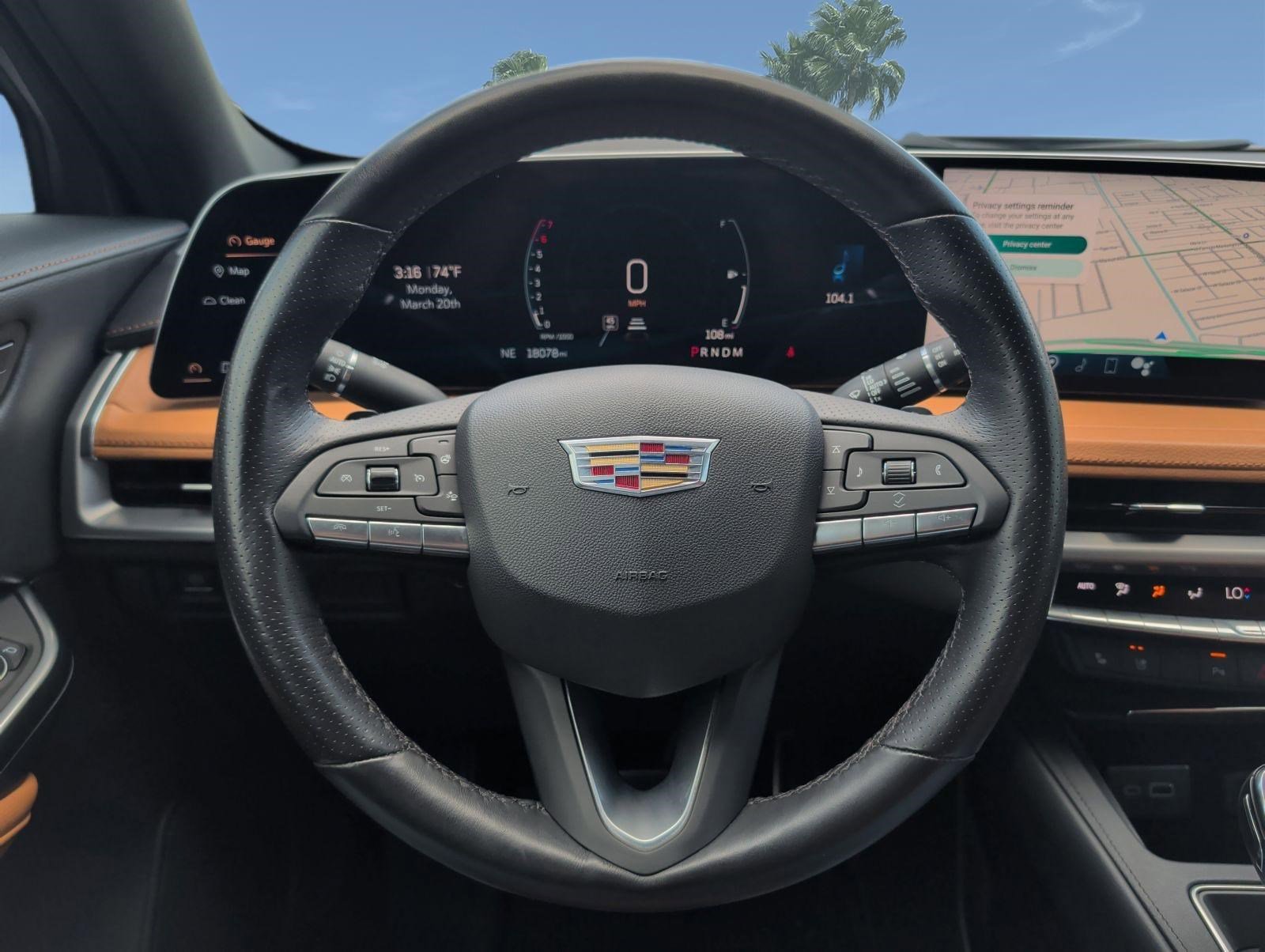 Used 2025 Cadillac XT4 Sport w/ LPO, Onyx Lite Package FWD image 13