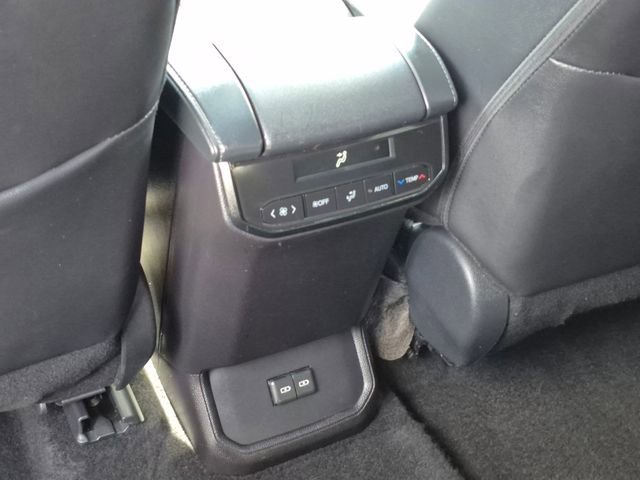 Used 2025 Toyota Highlander XSE image 17