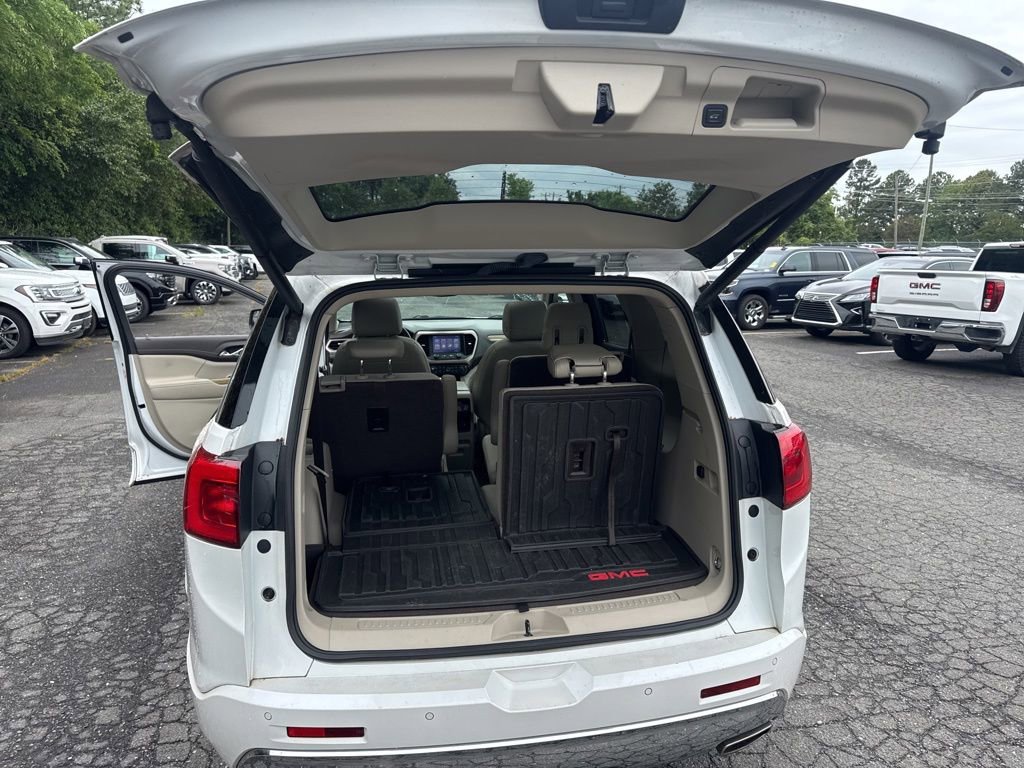 Used 2019 GMC Acadia Denali w/ Technology Package FWD image 16