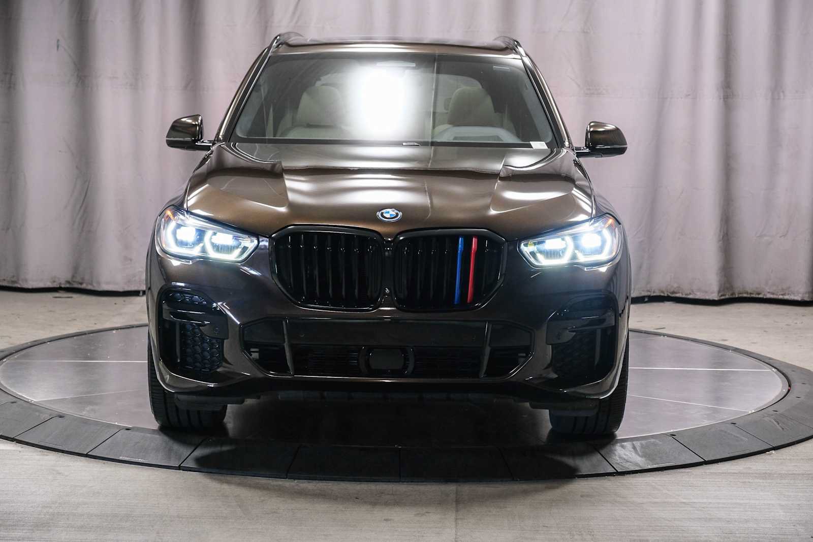 Used 2022 BMW X5 xDrive45e AWD/4WD image 6