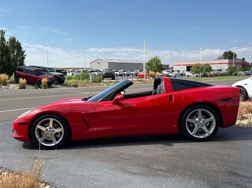 Used 2008 Chevrolet Corvette Coupe w/ Preferred Equipment Group RWD image 99