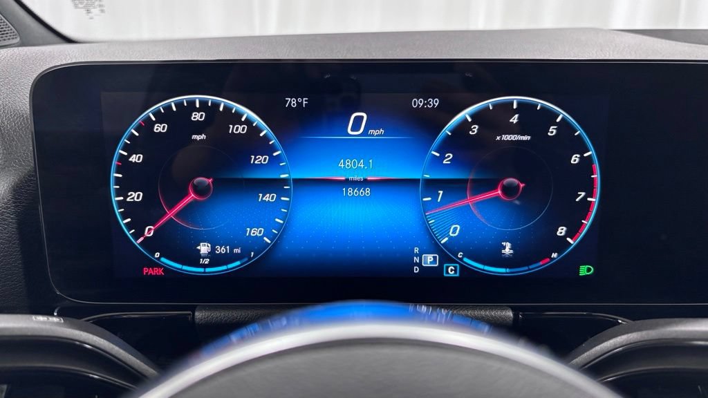 Used 2023 Mercedes-Benz GLA 250 image 14