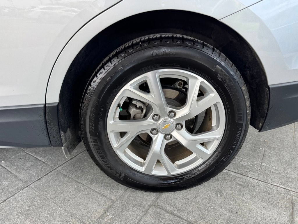 Used 2020 Chevrolet Equinox Premier AWD/4WD image 4