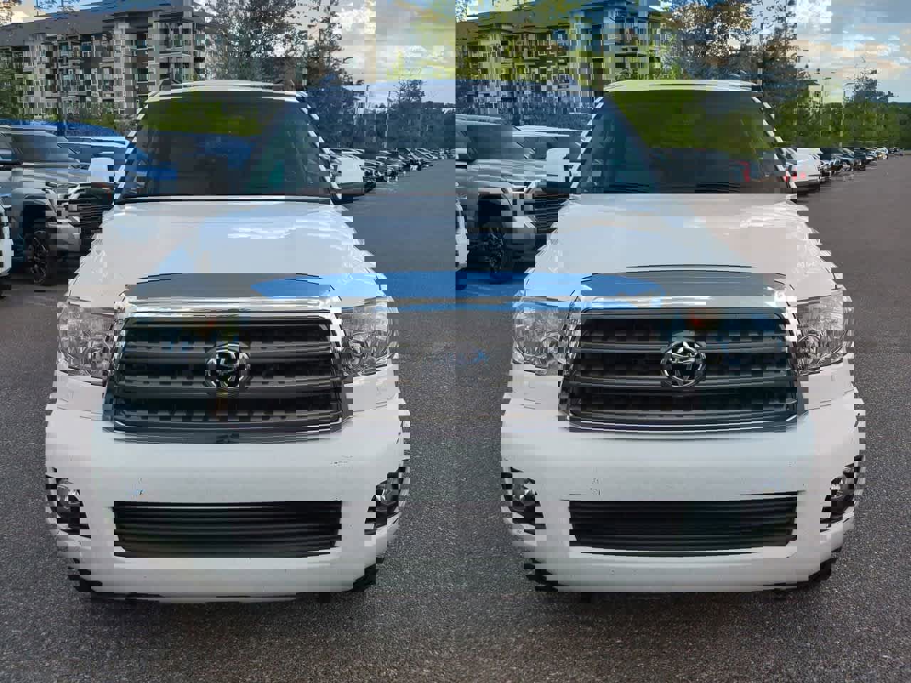 Used 2014 Toyota Sequoia SR5 w/ Premium Package AWD/4WD image 9