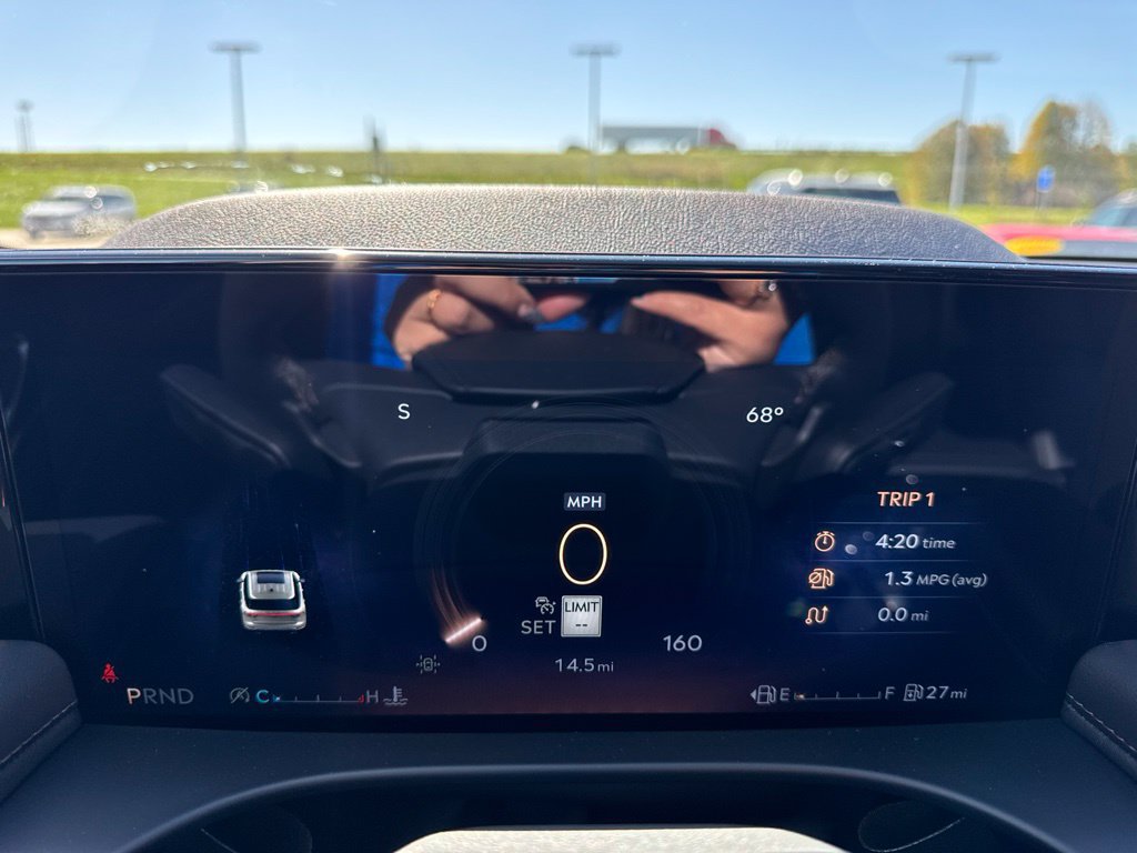 New 2027 Lincoln Aviator AWD image 32