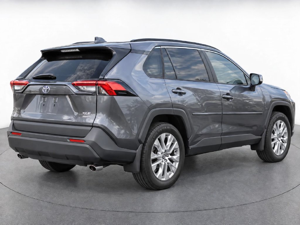 Used 2020 Toyota RAV4 XLE Premium AWD/4WD image 5