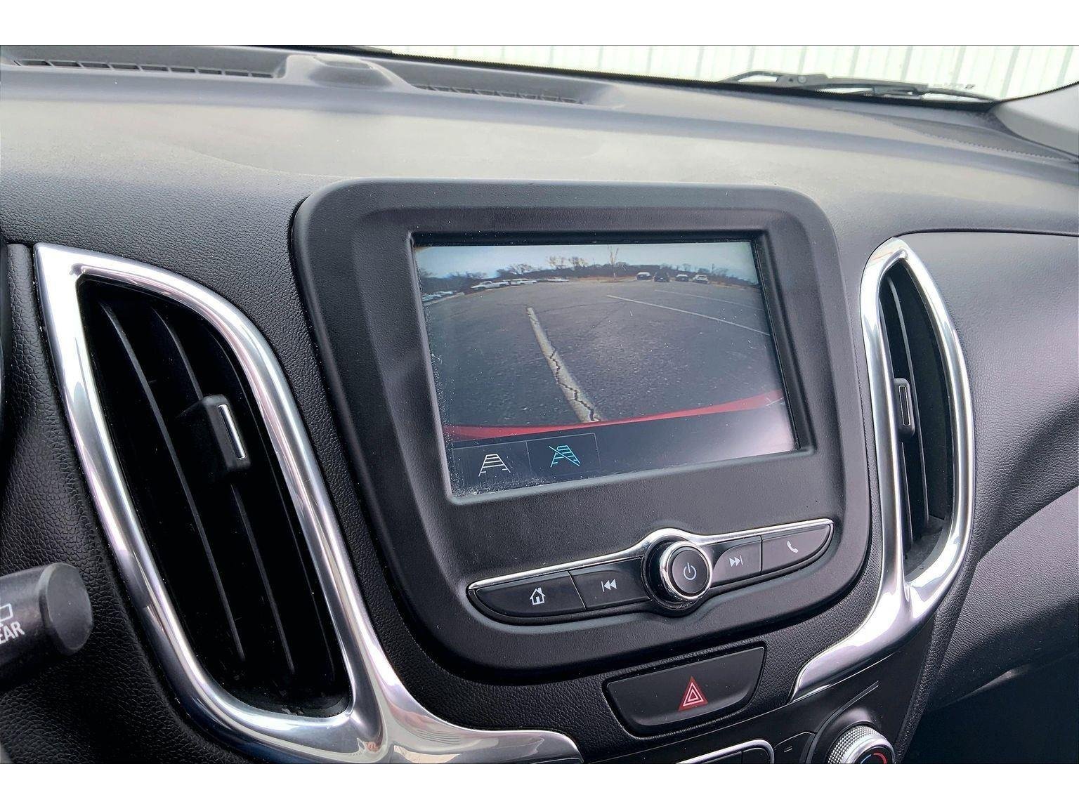 Used 2018 Chevrolet Equinox LT image 20